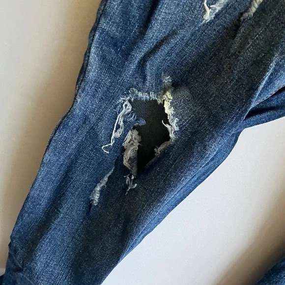 Forever 21 Dark Blue Distressed Jeans - Picture 3 of 5